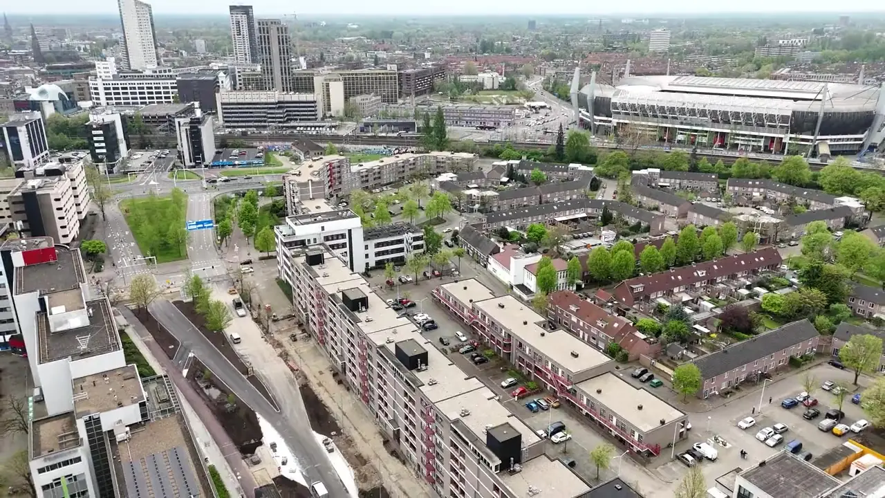 Eindhoven van bovenaf met het Philips Stadion