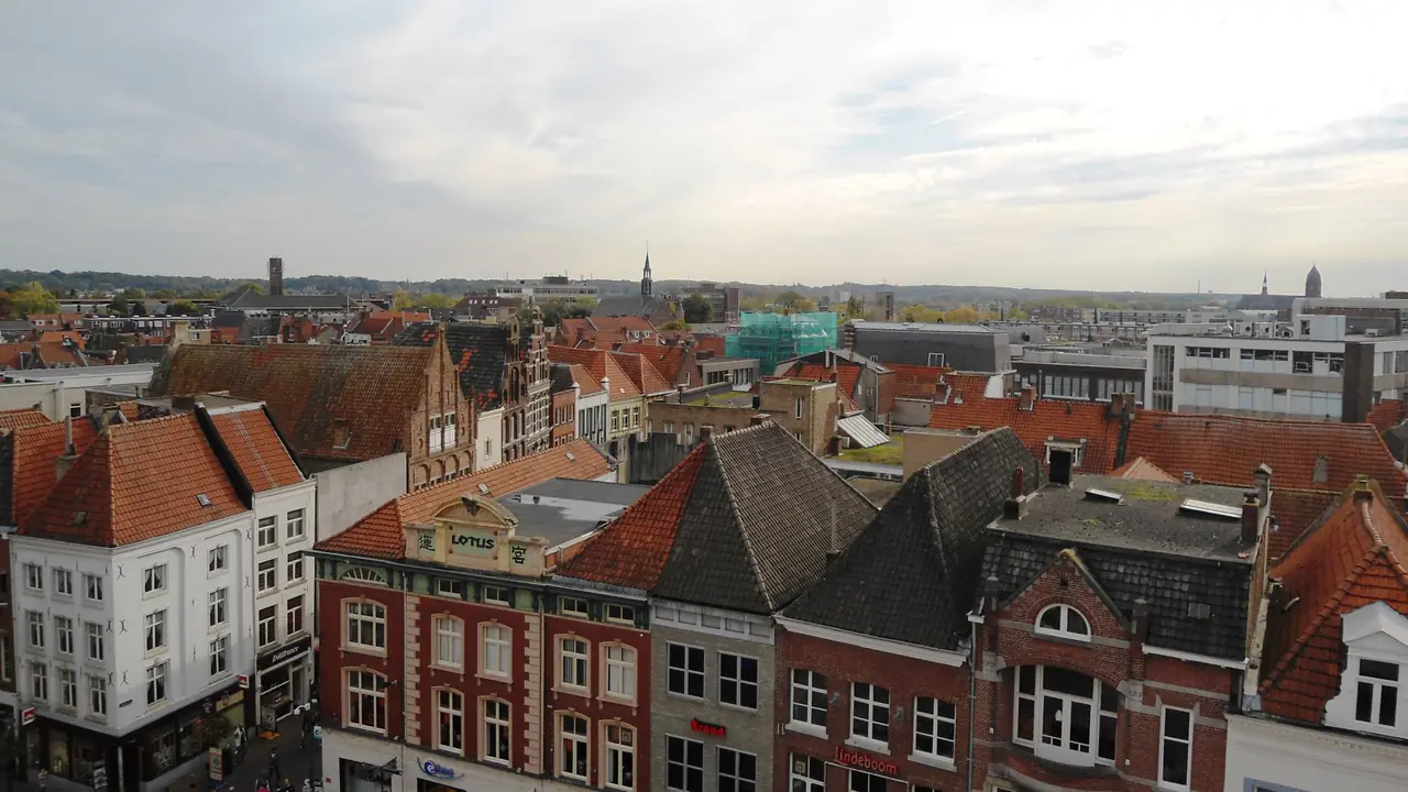 De zuidkant van de Markt in Venlo