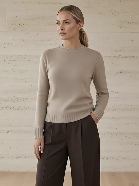 Maglia girocollo in cashmere – beige, Cashmere · lavorato in Italia