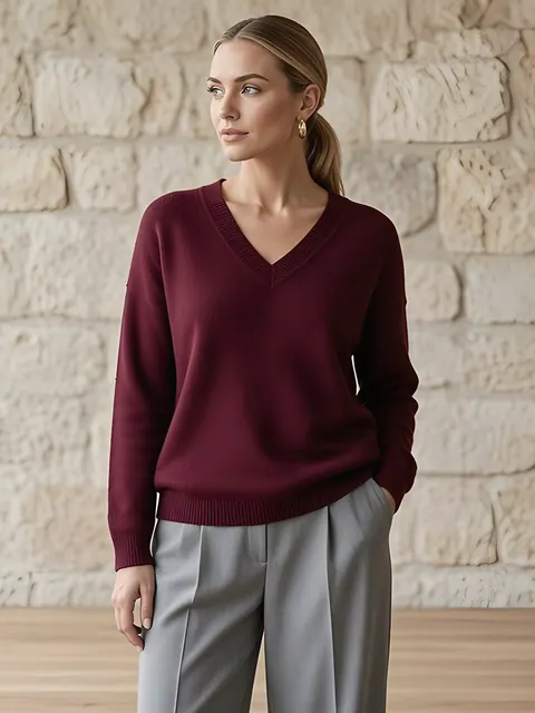 Oversized cashmere V-neck – bordeaux, Cashmere · knitted in Italy