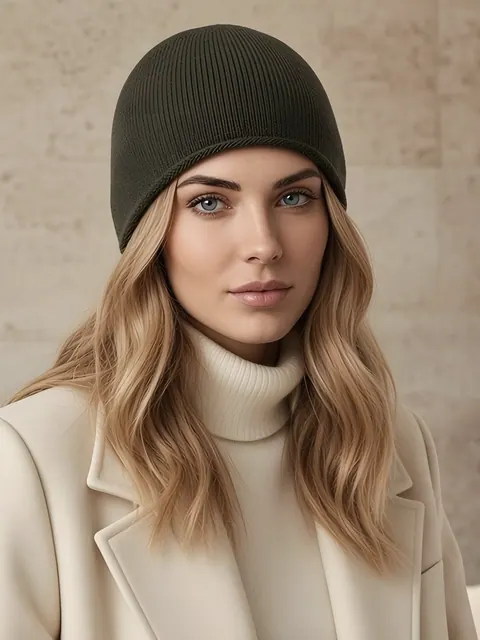 Berretto rasato in cashmere – verde oliva, Cashmere · lavorato in Italia