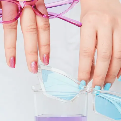 Coffret de chimie – détail de la matière et des finitions