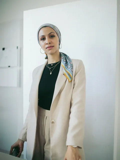 Blazer e pantaloni Reem su misura