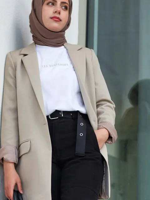 Hessa long-line pak op maat – detail van stof en afwerking